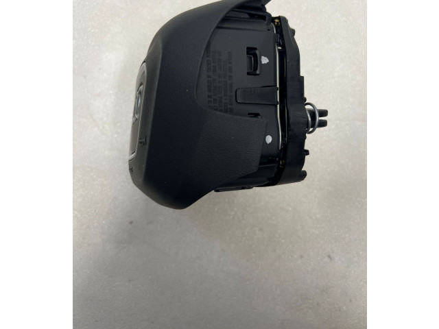 Подушка безопасности водителя Audi Q5 SQ5