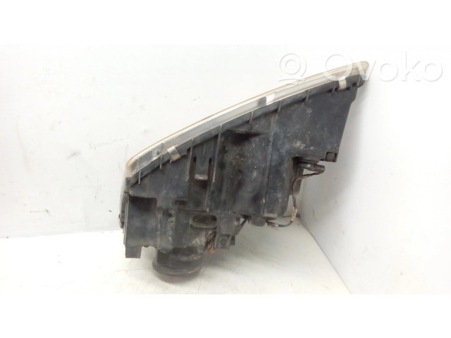 Передняя фара