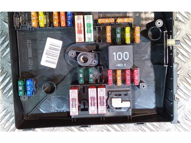 Блок предохранителей 1K0937125A, 1K0937125A Audi A3 S3 8L