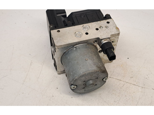 Vstřikovač 895410F0100265950130491108 Toyota Verso