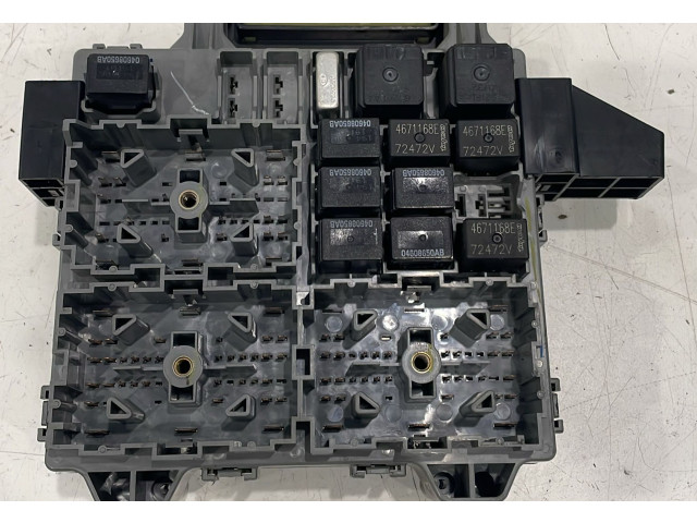 Блок предохранителей P05026038AH, P05026038AH Jeep Cherokee III KJ