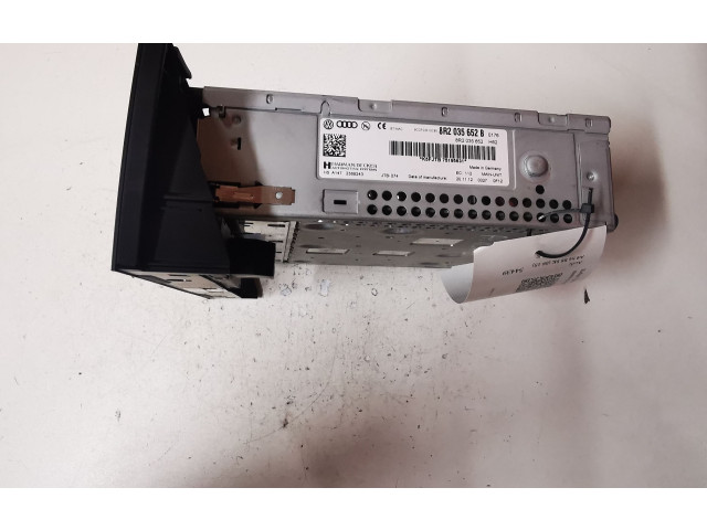 Радио/ проигрыватель CD/DVD / навигация