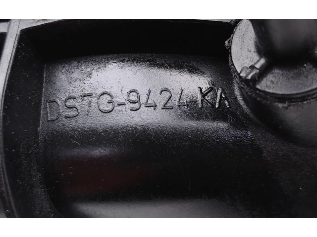 Блок предохранителей  DS7G-9L440-BE, DS7G-9424-KA   Ford Kuga II    