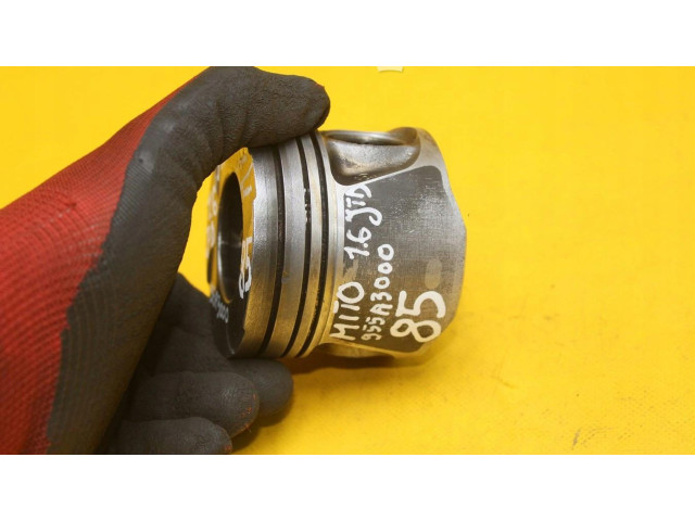 Píst Alfa Romeo Mito