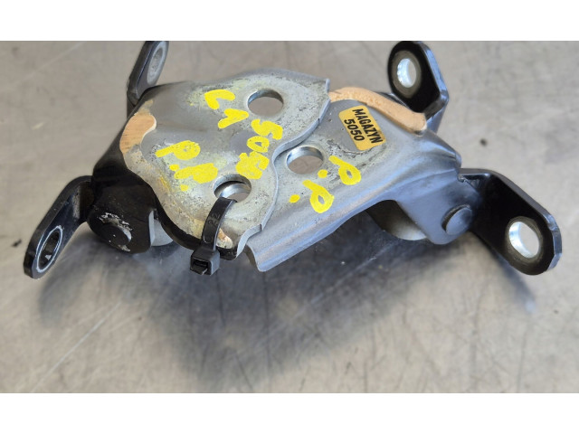 Комплект петлей багажника Peugeot 107 2005 - 2014 года