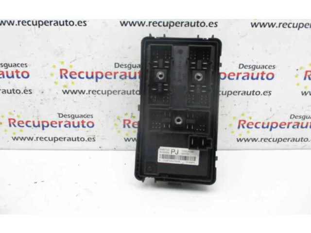 Блок предохранителей 96867123   Chevrolet Chevy Van      