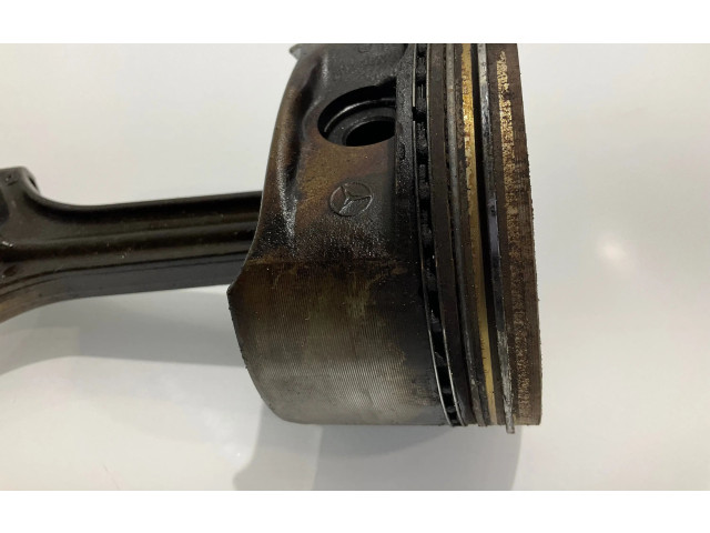 Píst Mercedes-Benz E W211