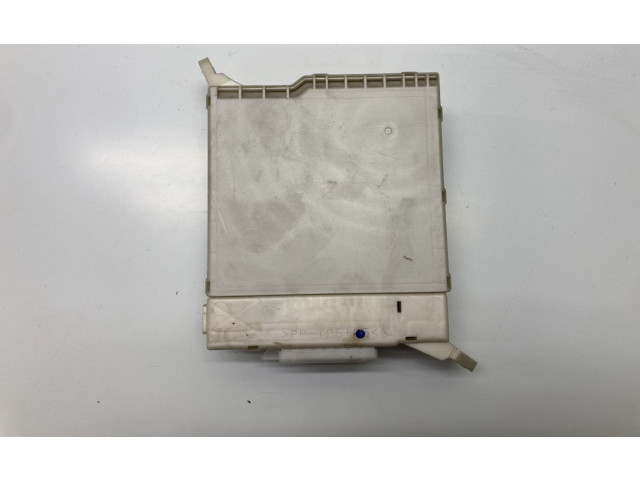   Pojistková skříňka 8273030271, 82730-30271   Lexus GS 300 350 430 450H 2005