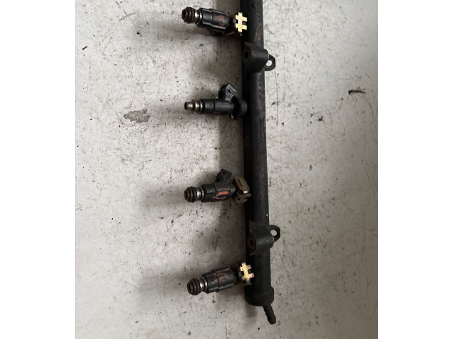 Топливная рампа 030133319L   Volkswagen Polo III 6N 6N2 6NF  