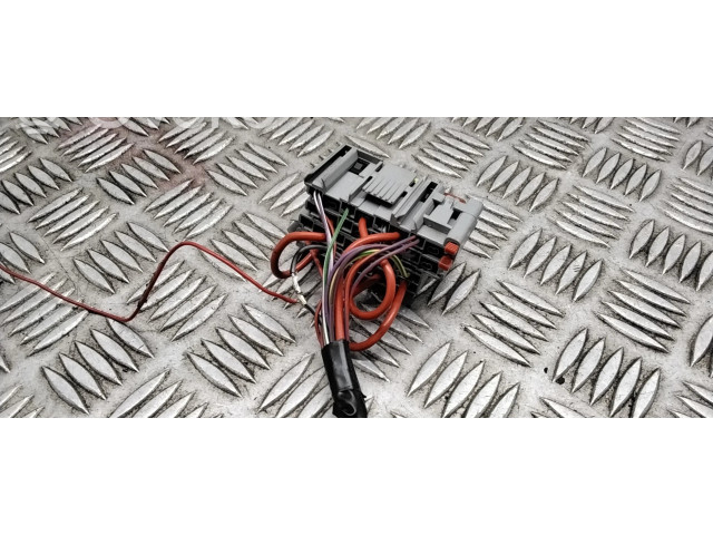 Блок предохранителей    Volvo V70    