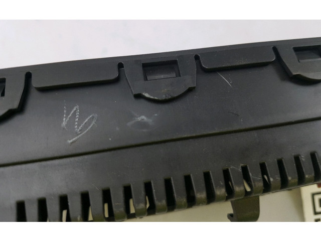 Дисплей    6593K7   Citroen C2