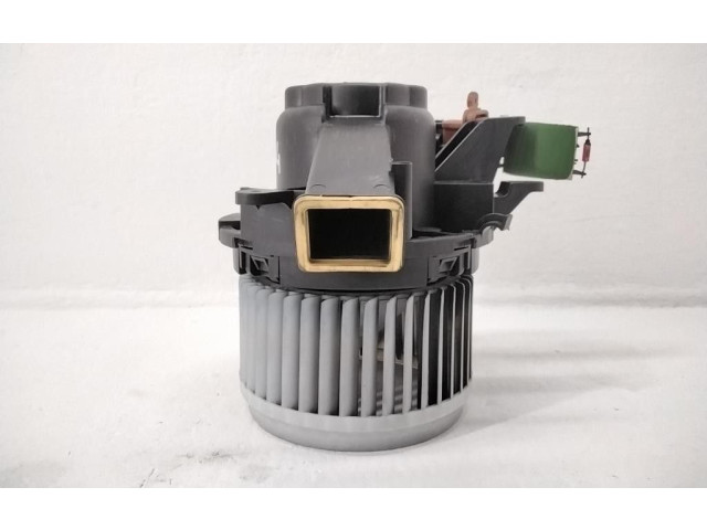 Вентилятор печки    77366895, 1D4230000   Fiat 500L