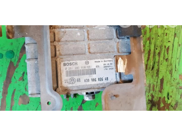 Блок управления двигателем ECU