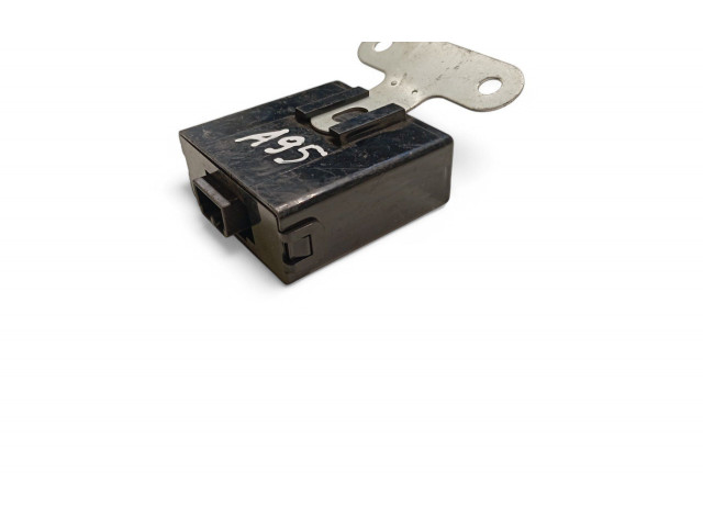 Блок управления MR490294 Mitsubishi L200