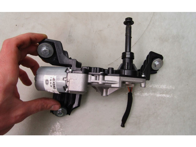 Моторчик заднего дворника 98700J7000, 0390205069    KIA Ceed