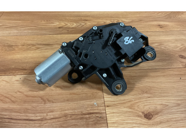 Моторчик заднего дворника 1T0955711C, 0390201598 Volkswagen Caddy