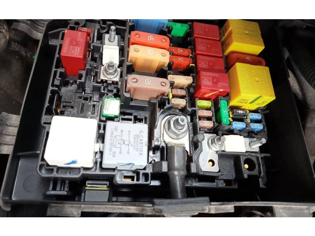 Модуль управления BSM    Peugeot 5008    