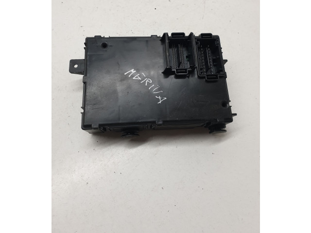 Блок предохранителей 13356923 Opel Meriva B