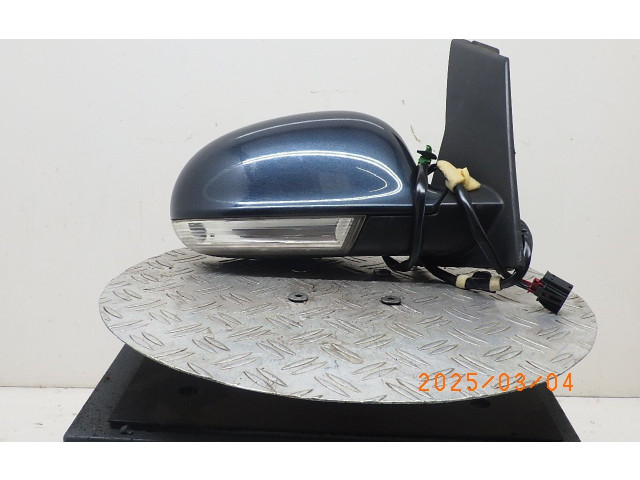 Зеркало электрическое Volkswagen Golf Plus 2005 - 2013 года