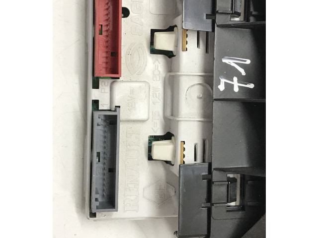 Дисплей 8200028364A, 216562178A Renault Scenic I