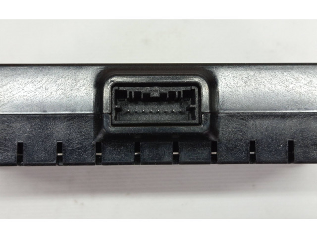 Модуль беспроводной зарядки 817378, 8715528 Ferrari Purosangue