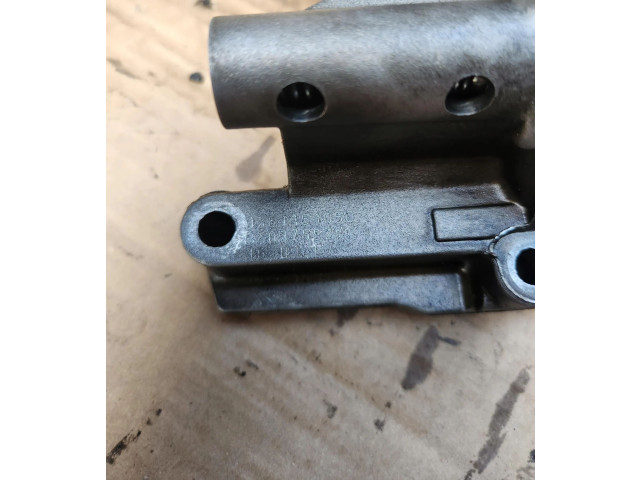 Масляный насос     Volkswagen PASSAT B6 