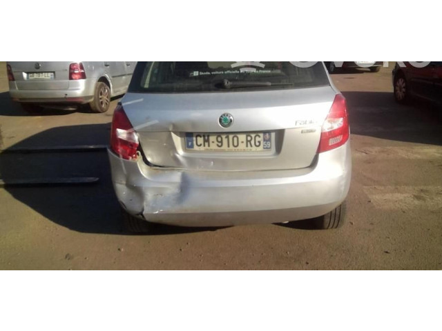 Зеркало электрическое Skoda Fabia Mk2 (5J) 2007 - 2014 года