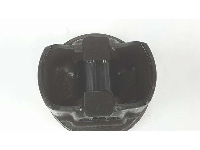 Píst A6540302900, PISTON654920 Mercedes-Benz C W204 pro naftový motor 2.0 654920