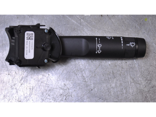 Ручка стеклоочистителей    Saab 9-5