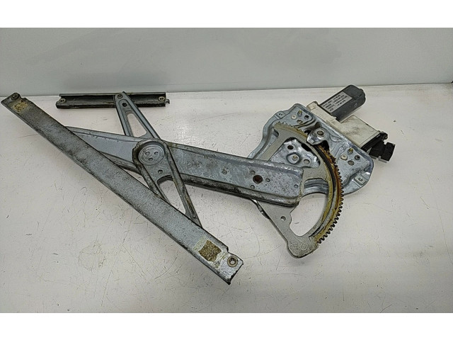 Vstřikovací lišta 69810-02150, REF   Toyota Corolla E120 E130     