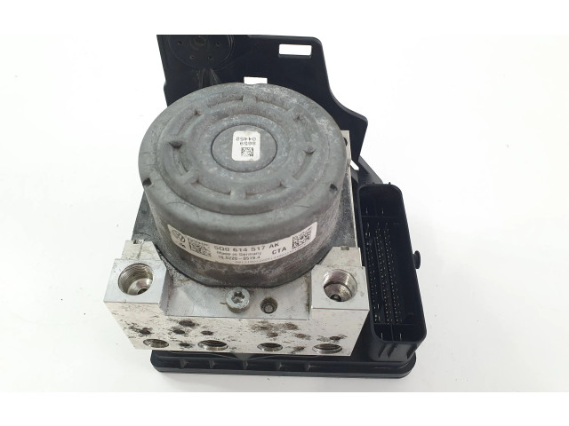 Блок АБС 5Q0907379AE, 5Q0614517AK Volkswagen e-Golf 2014 - года