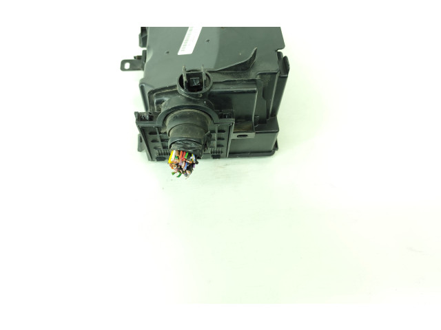 Блок предохранителей 9804681980 Citroen Berlingo