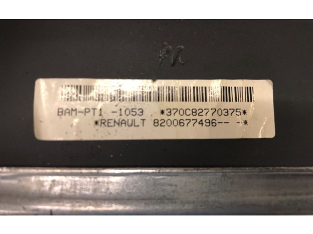 Подушка безопасности водителя 8200677496, 8200677496   Renault Clio III