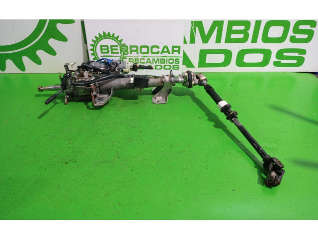 Руль KIA Sorento  2002 - 2009 года Y023E100      