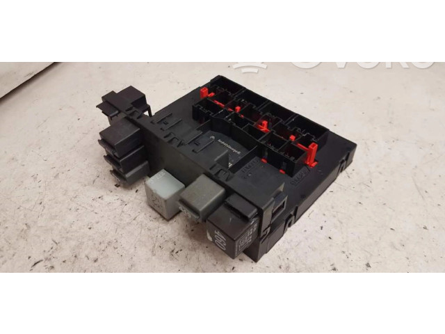 Блок предохранителей 8P0907279N   Audi A3 S3 A3 Sportback 8P    