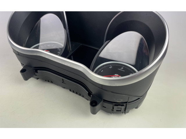 Панель приборов A4709009502   Mercedes-Benz X-class W470       