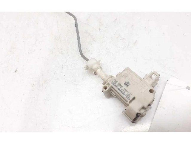 Блок управления двигателя 3C0810773   Volkswagen PASSAT