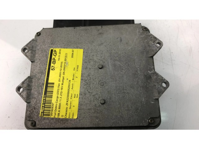 Блок управления двигателя 55194017   Fiat Doblo