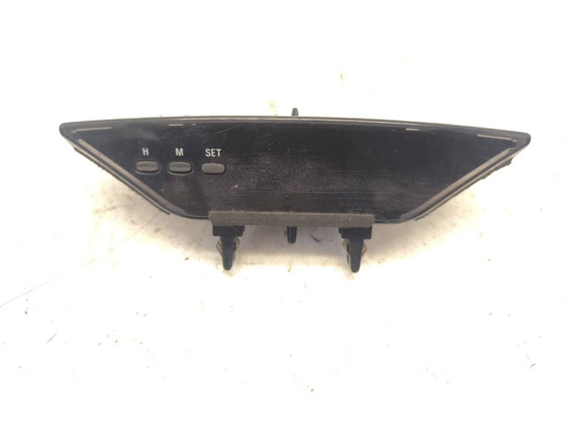 Дисплей    MR216461   Mitsubishi Galant