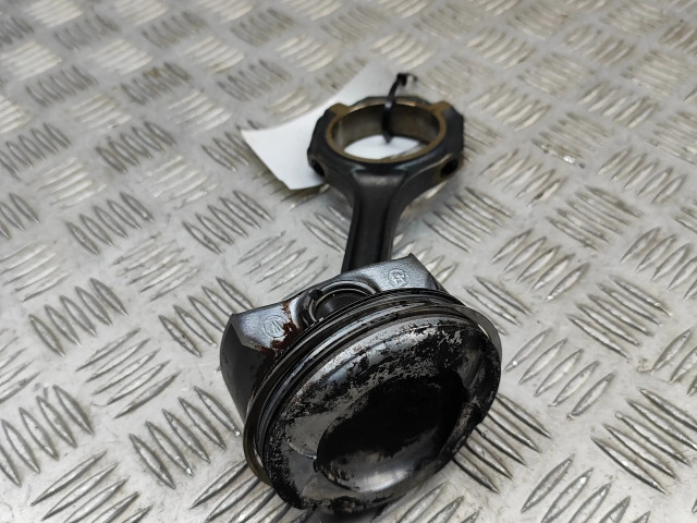 Píst AFR25232   Mercedes-Benz GLE (W166 - C292)  pro benzínový motor 3.0 M 276.821 