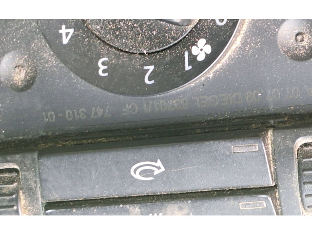 Блок управления климат-контролем 74731001 Volkswagen Caddy