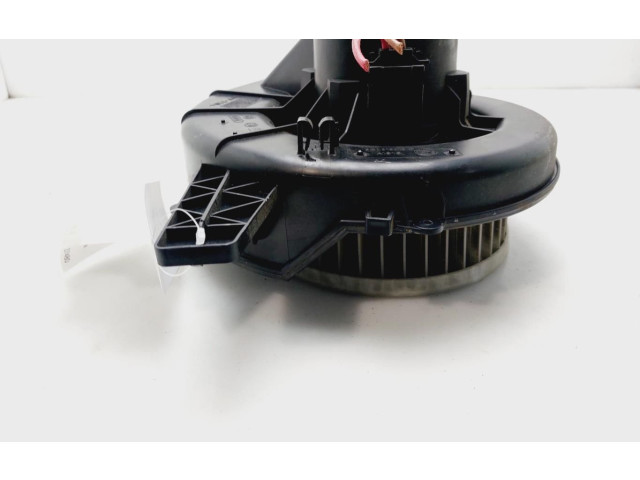 Вентилятор печки    6Q1819015G   Volkswagen Polo IV 9N3