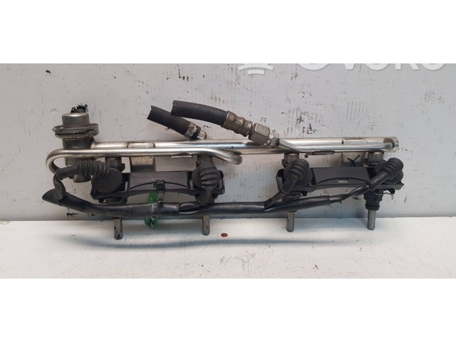 Топливная рампа 06B133681, 0280155825   Audi A6 S6 C5 4B   для двигателя AWT