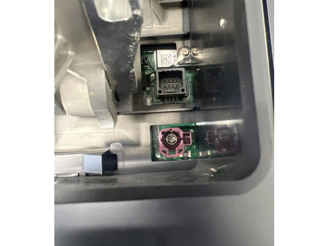 Дисплей 156601000D Tesla Model S