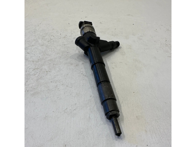 Vstřikovač 16600vw00c Toyota Land Cruiser (J120) pro naftový motor 3.0