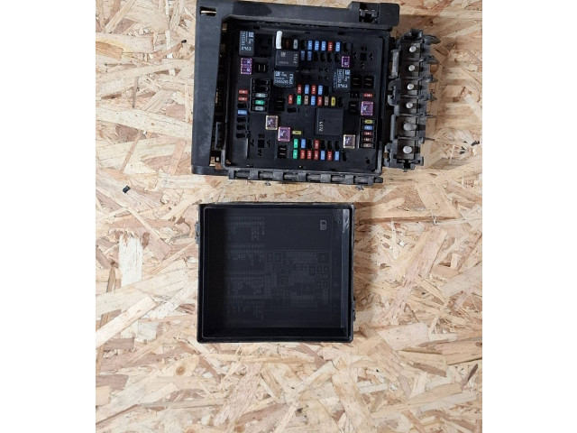 Pojistková skříňka 84044722, 812968063 Chevrolet Camaro 2016