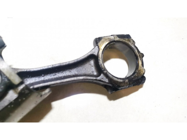 Píst rf8b Mazda 626 pro naftový motor 2.0