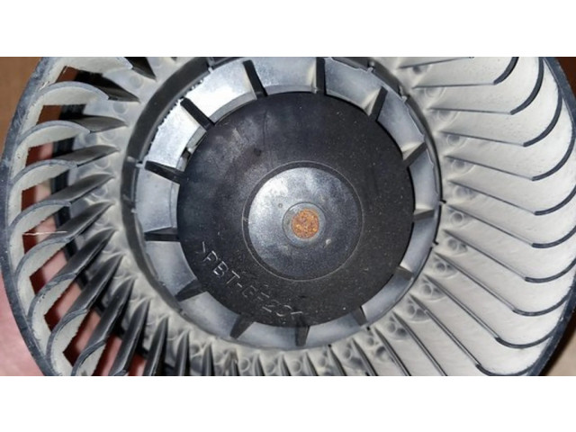 Вентилятор печки    8E1820021B, 01305508100   Audi A4 S4 B6 8E 8H