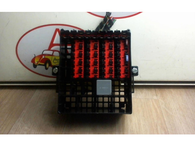 Pojistková skříňka 1514684, 1514684 Ford Fiesta 2012