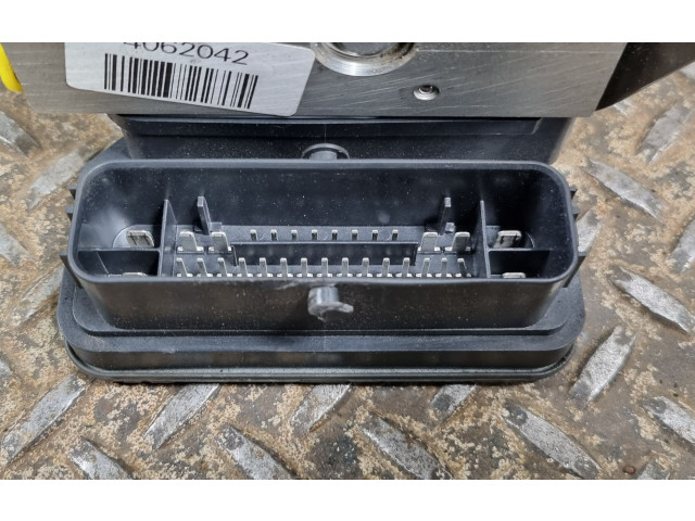 Блок ABS    31445742, 32214379   Volvo XC40